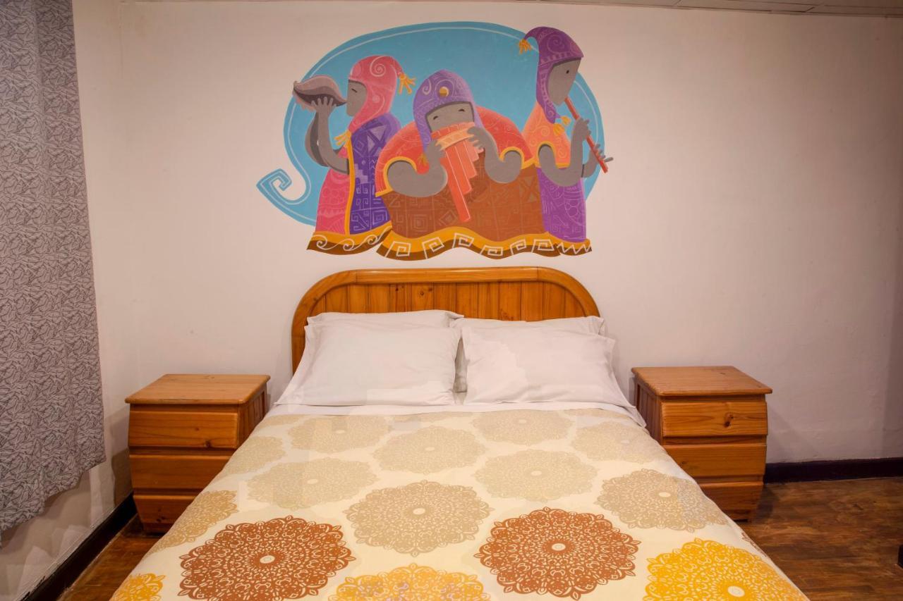 Bear Packer Hostel Cuzco Buitenkant foto